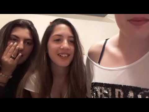 desde tiempos de periscopio - Chicas transmitiendo diversión