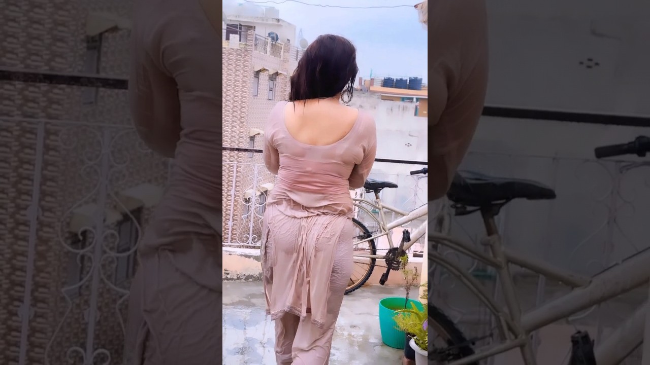 Desi Beautiful Aunty Bathing In Rain Tights Wet Salwar Kameez Auntie VLog Shorts #auntieboss #aunty