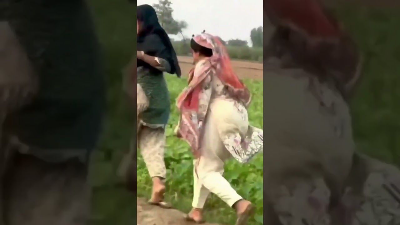 Desi Bhabhi Hot Vlog  😲 #shorts  #trending #viral #bhabhi #bhabhiji