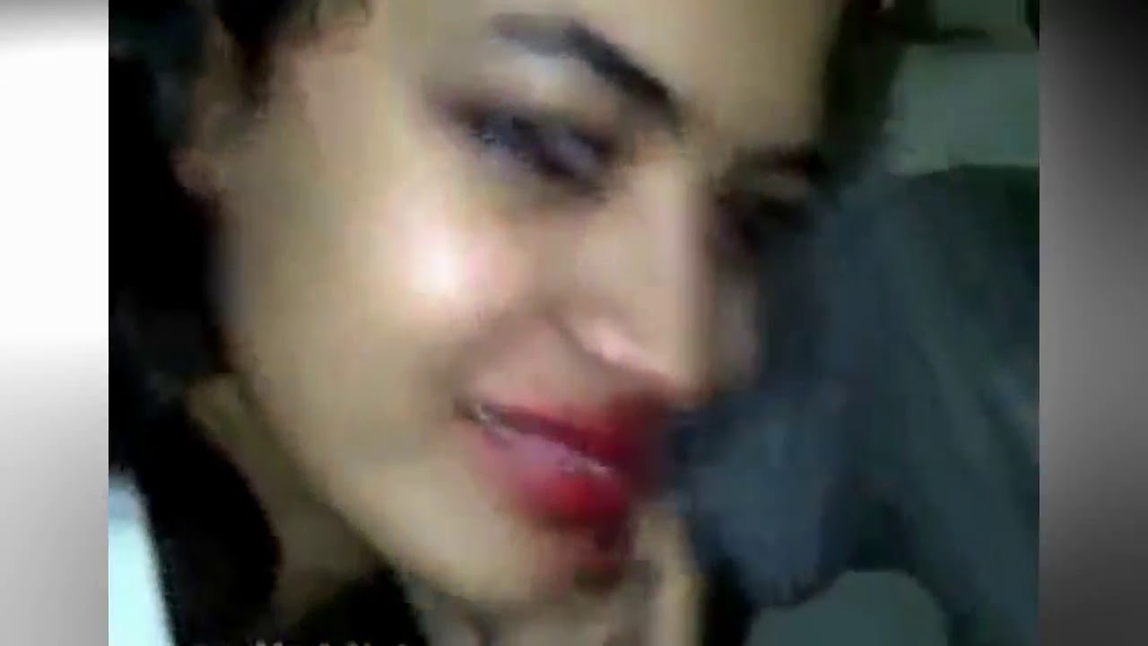 Desi girl kissing in a party