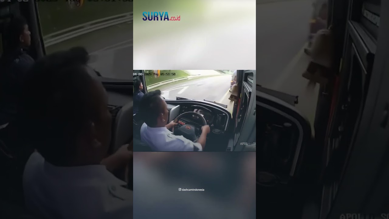 DETIK-DETIK Laka Bus Vs Elf Terekam Kamera Dashcam, Minibus Langsung Terguling!