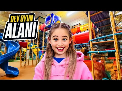 DEV OYUN ALANINDA BOL BOL OYNADIK!!! @OyuncakAvi-oyku @DilaKent @PrensesLinaTv