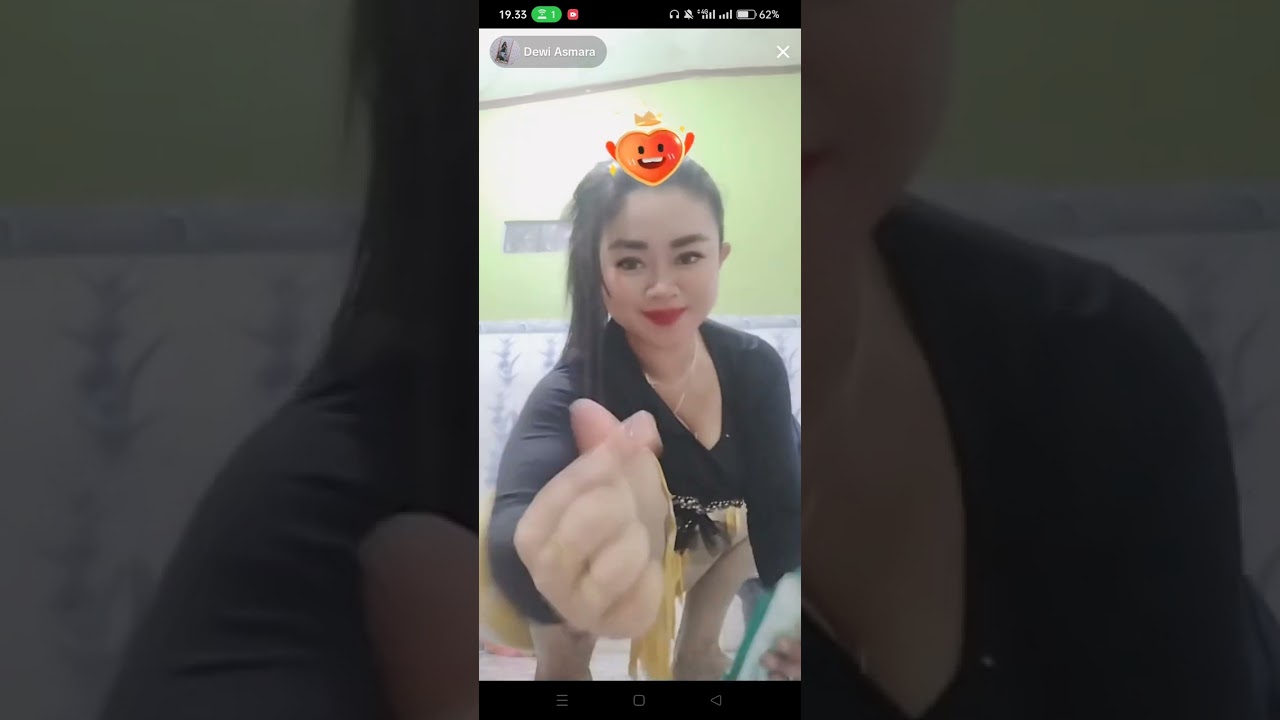 Dewi asmara lagi bersihin kamar mandi 😍#live #tiktok