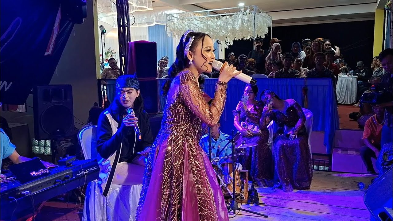 DHEA GEMOII - BULAN LIVE CISOLOK SUKABUMI