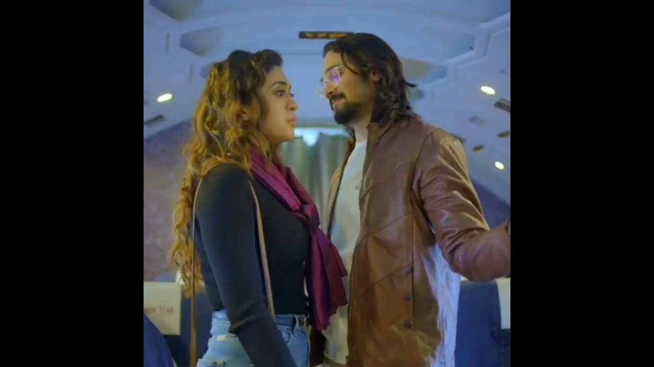 Dhindhora Epsode 9 kissing scene