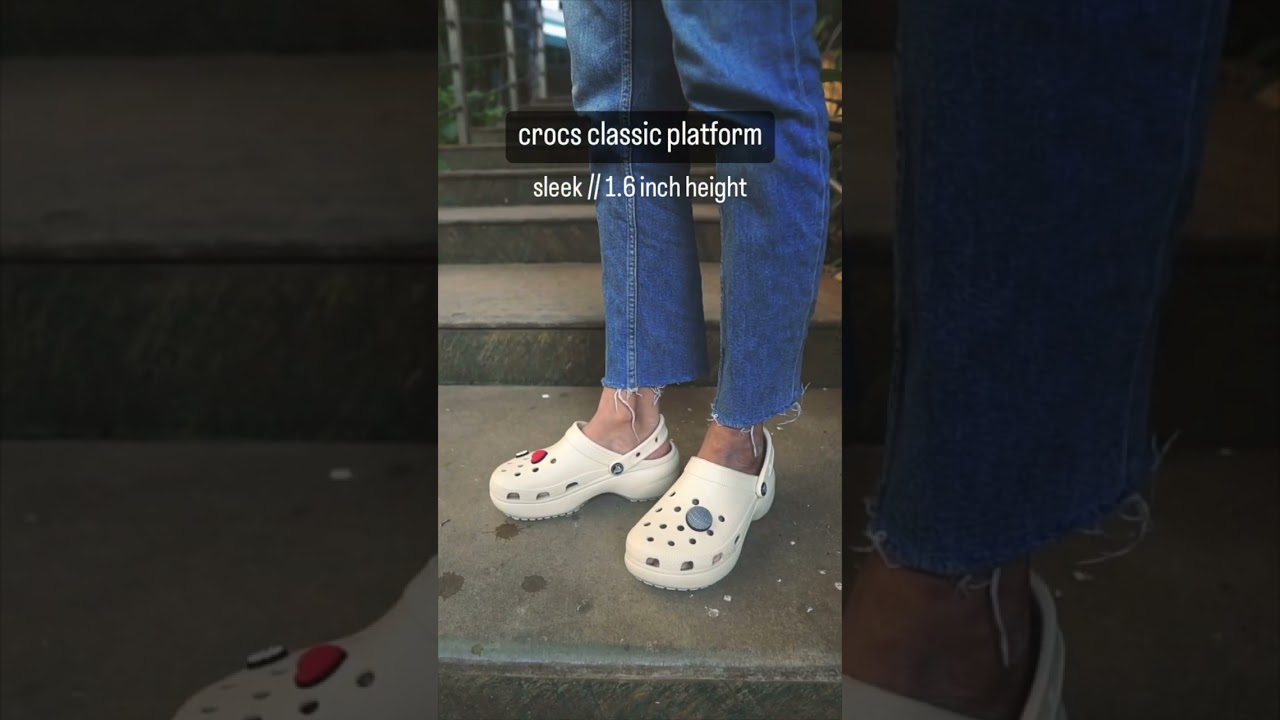 difference between crocs classic platform & classic crush clogs 👡 [on feet / height comparison]