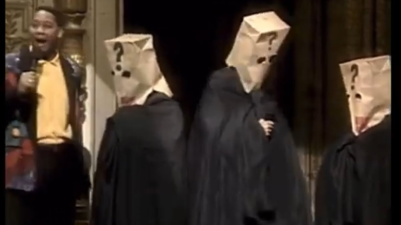 Digital Underground masquerades as Apollo Amateur Night contestants, then performs “Kiss You Back”