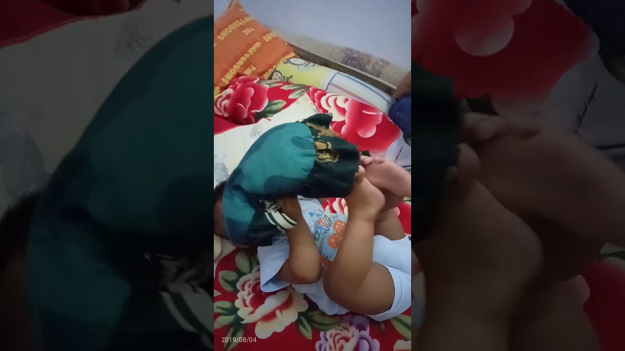 Dijailin pake Bantal😆