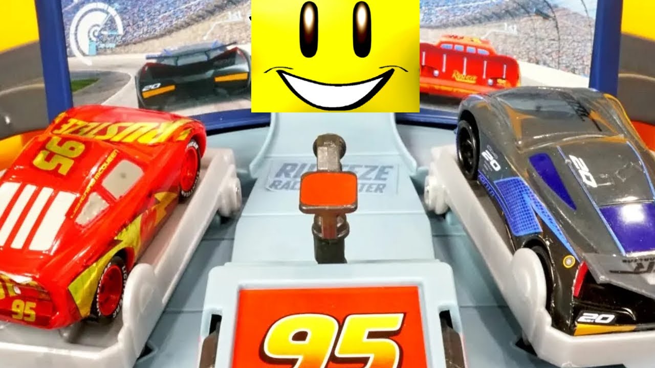 Disney Cars 3 Lightning McQueen vs Jackson Storm Simulator Rusteze Racing Center Piston Cup Training