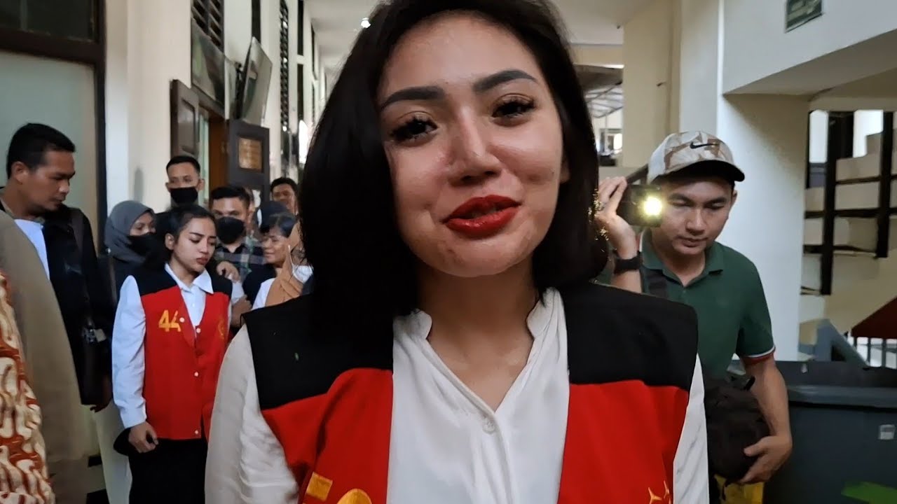 DIVONIS 1 TAHUN SOAL FILM DEWASA, INI KOMENTAR MELI 3GP