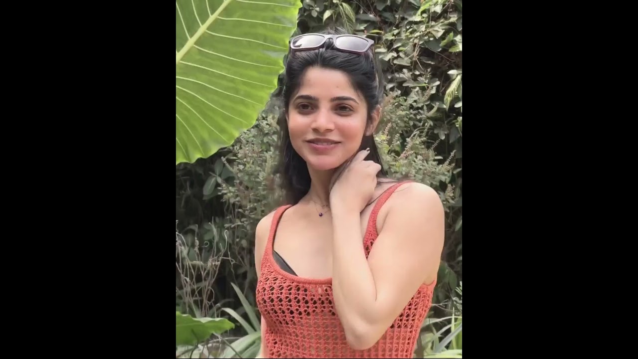 #divyabharathi #divyabharti cute black bra bikini vacation smile