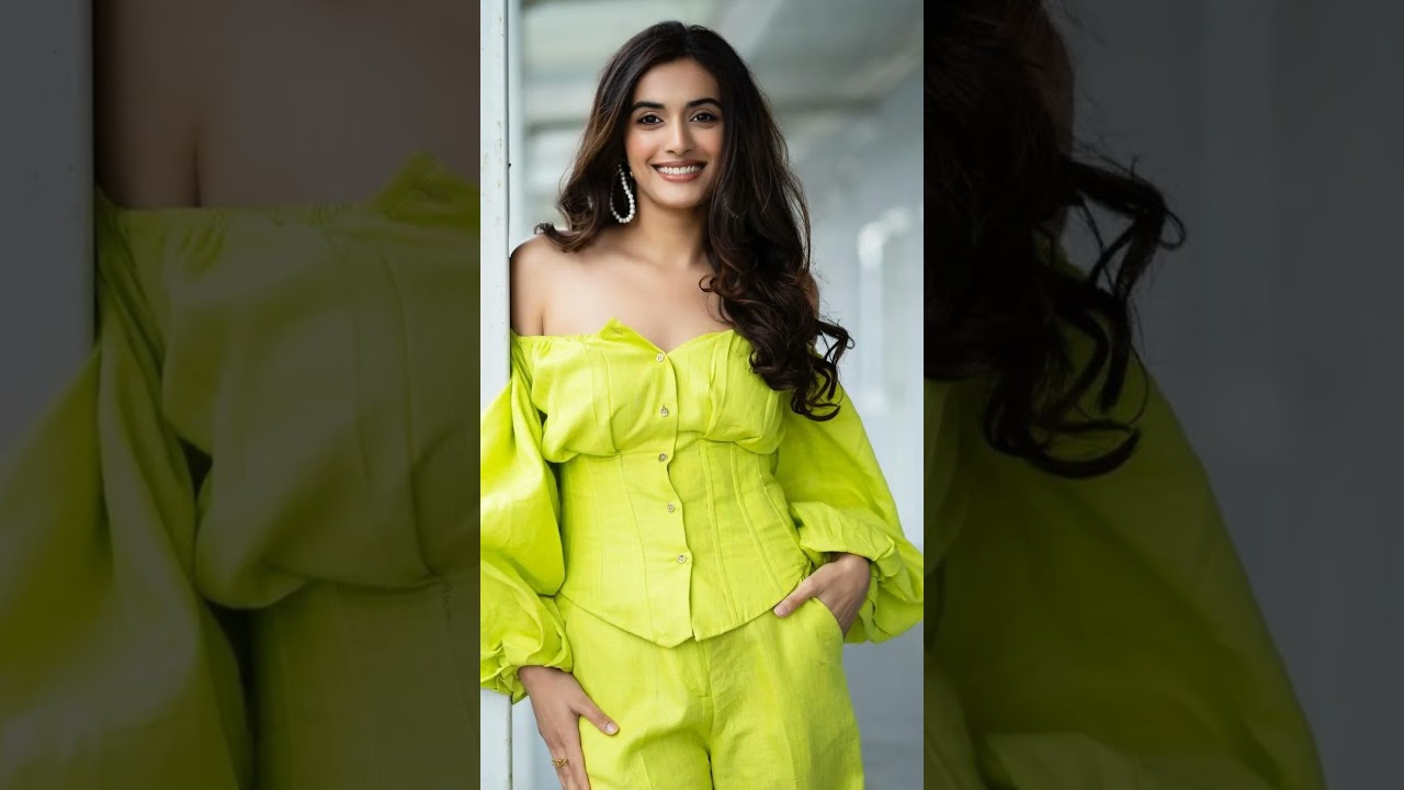 Divyansha Kaushik beautiful 😻❤️😻❤️ hot 🔥🔥🔥 photoshoot
