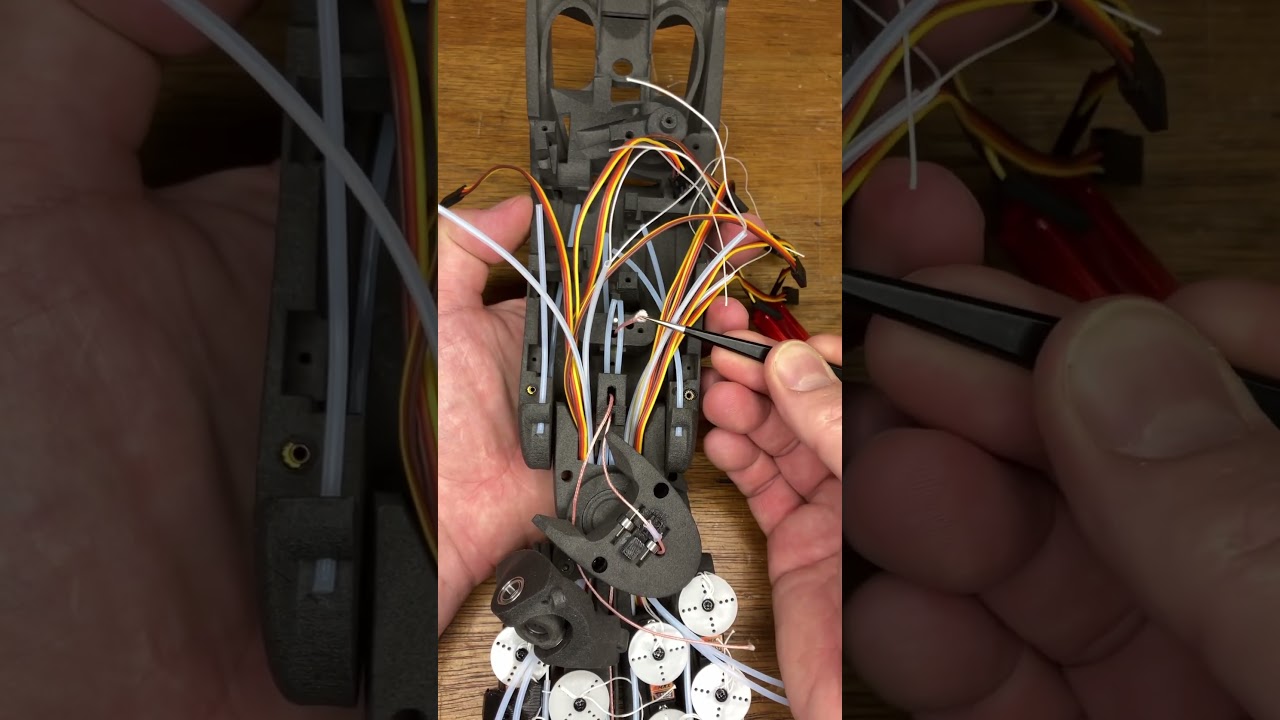 DIY robot hand! World’s best value dexterous hand - $300USD for 19 powered DOF! (3dprinter needed).