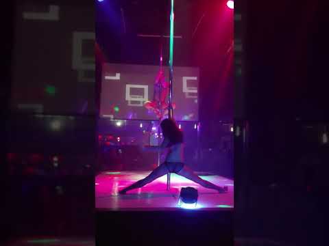 DJ HOOVIE VS. FILIPINA  (STRIPPING IN P.I.)