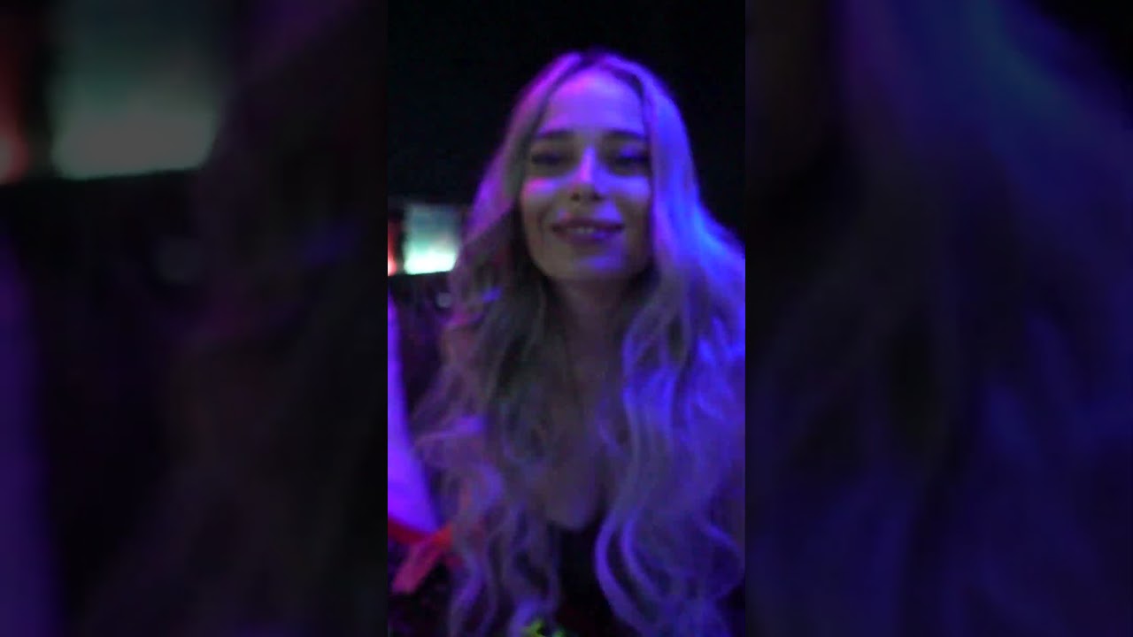 Dj Merve Sanay Sahne Perfornansı ArtLawi Farkıyla
