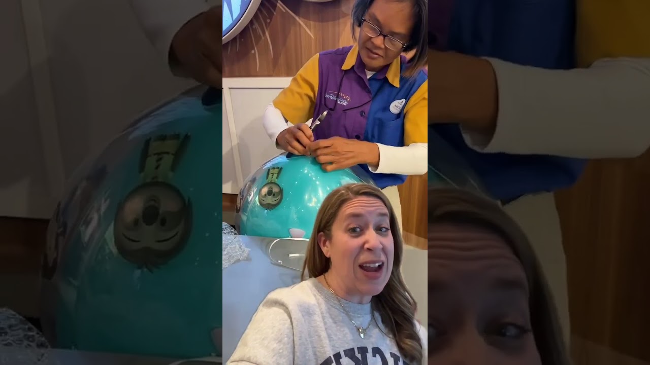Don’t pop those Disney balloons! #disney #disney100 #disneyworld #orlando #travel #traveltips #tips