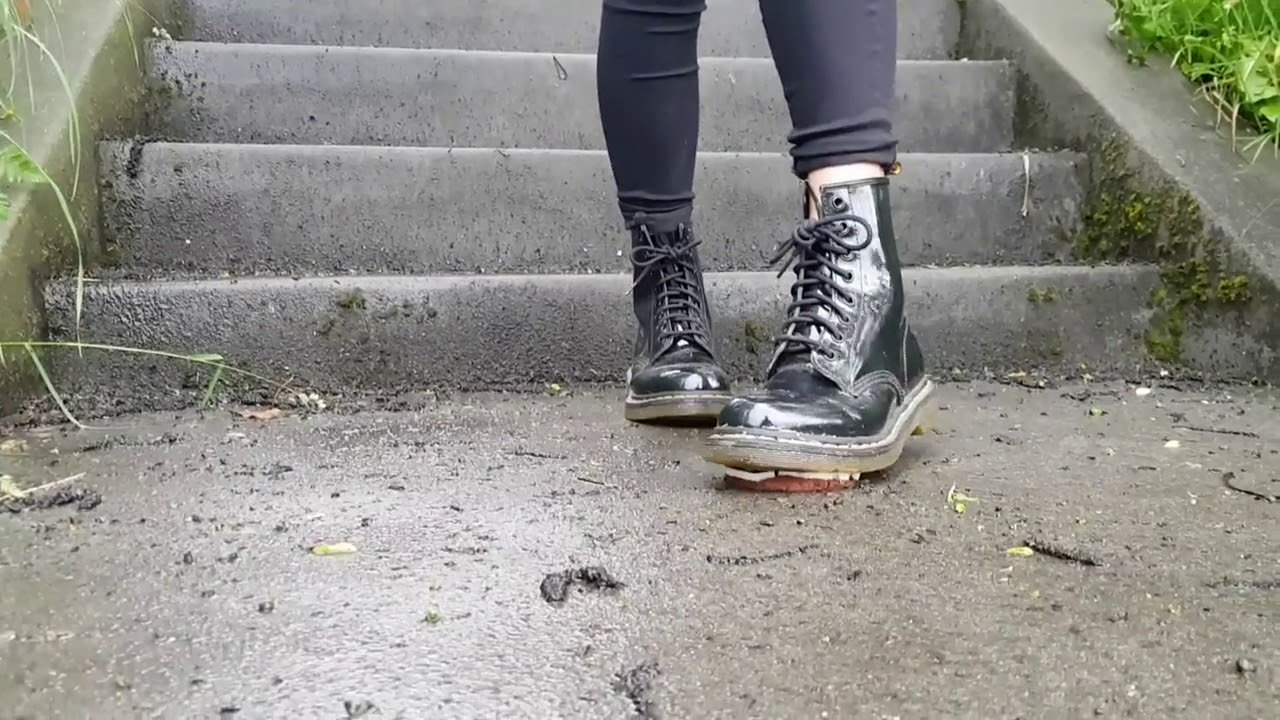Dr. Martens Crush