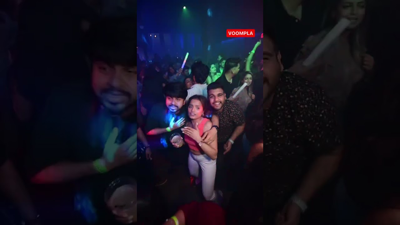 Drunk girl Kissing in public | pub and party