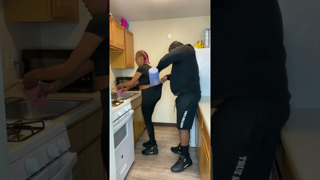 Dumping Ice In My Girlfriend Pants Prank 😂😂 #funny #comedy #couples