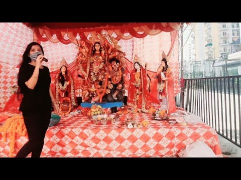 DURGA MAA Ka Prashad mila 🙏🏻 ||  Happy Navratri ||Kashish Chawla Vlog