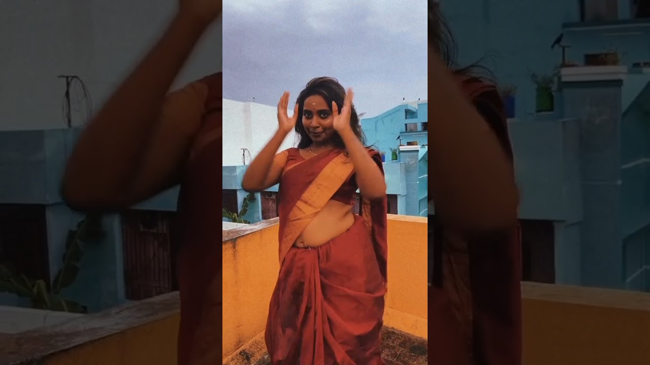 Dusky navel show of Arya pradosha#dusky#navel#saree