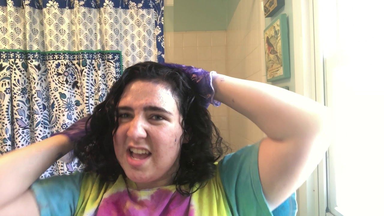 Dying my hair at home (karaoke addition)
