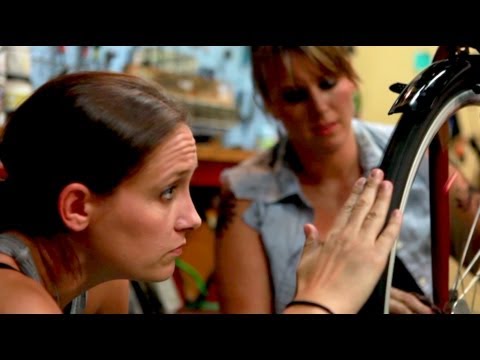 Easy Abby -- Season 1, Episode 6 -- Love Monkey