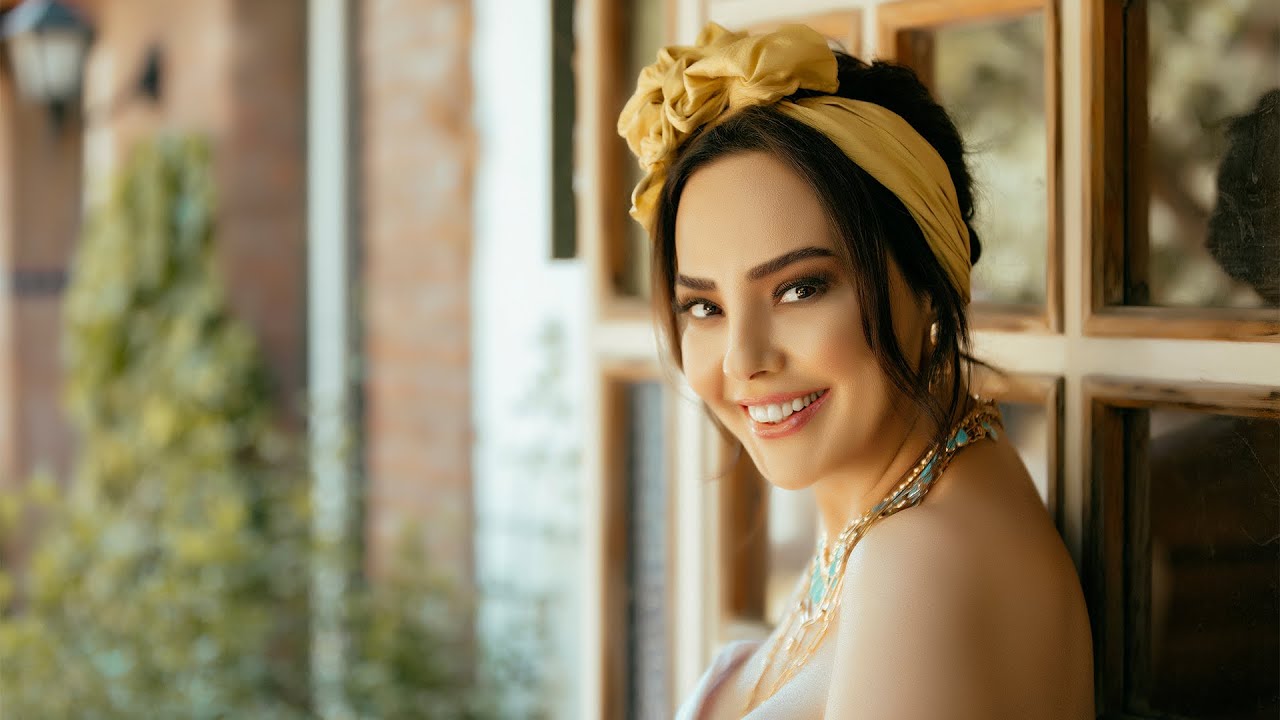 Ebru Gündeş - Don’t Forget So Quickly (Video Clip)