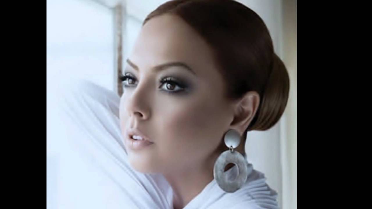 Ebru gundes (Kacak)