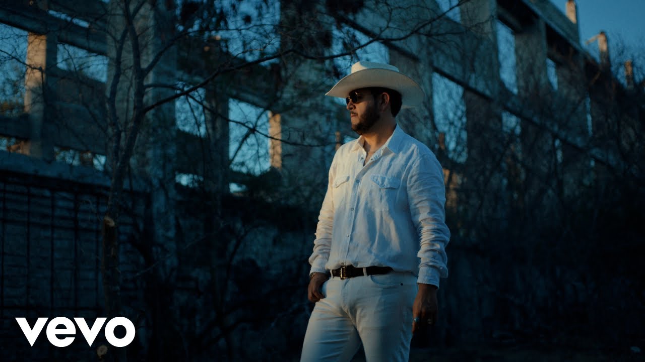 Eden Muñoz - Traigo Saldo y Ganas de Rogar