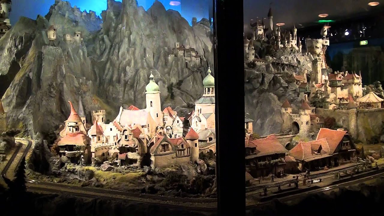 Efteling - Stoomcaroussel & Diorama HD (Steam Carousel & Diorama)