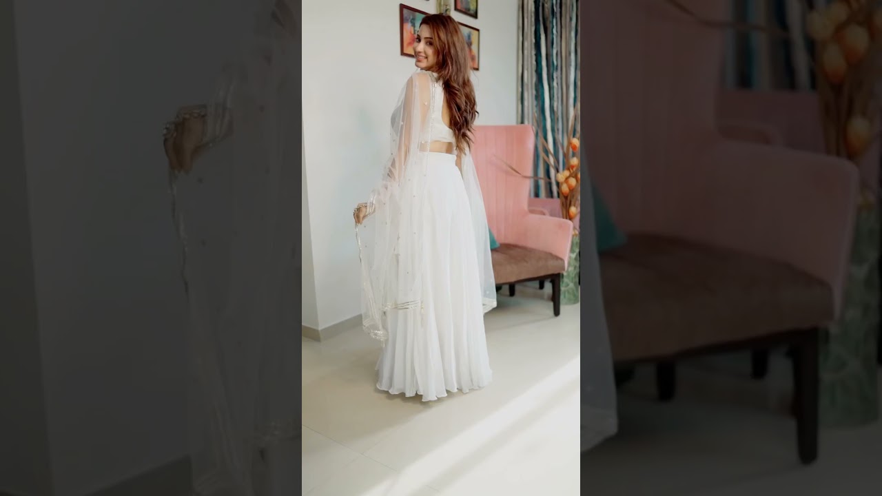 Eid Mubarak 🌙✨ #eid #eidmubarak #esshanya #fashion