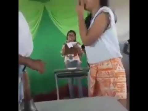 EIS QUE A PROFESSORA RESOLVE FAZER PROVA ORAL