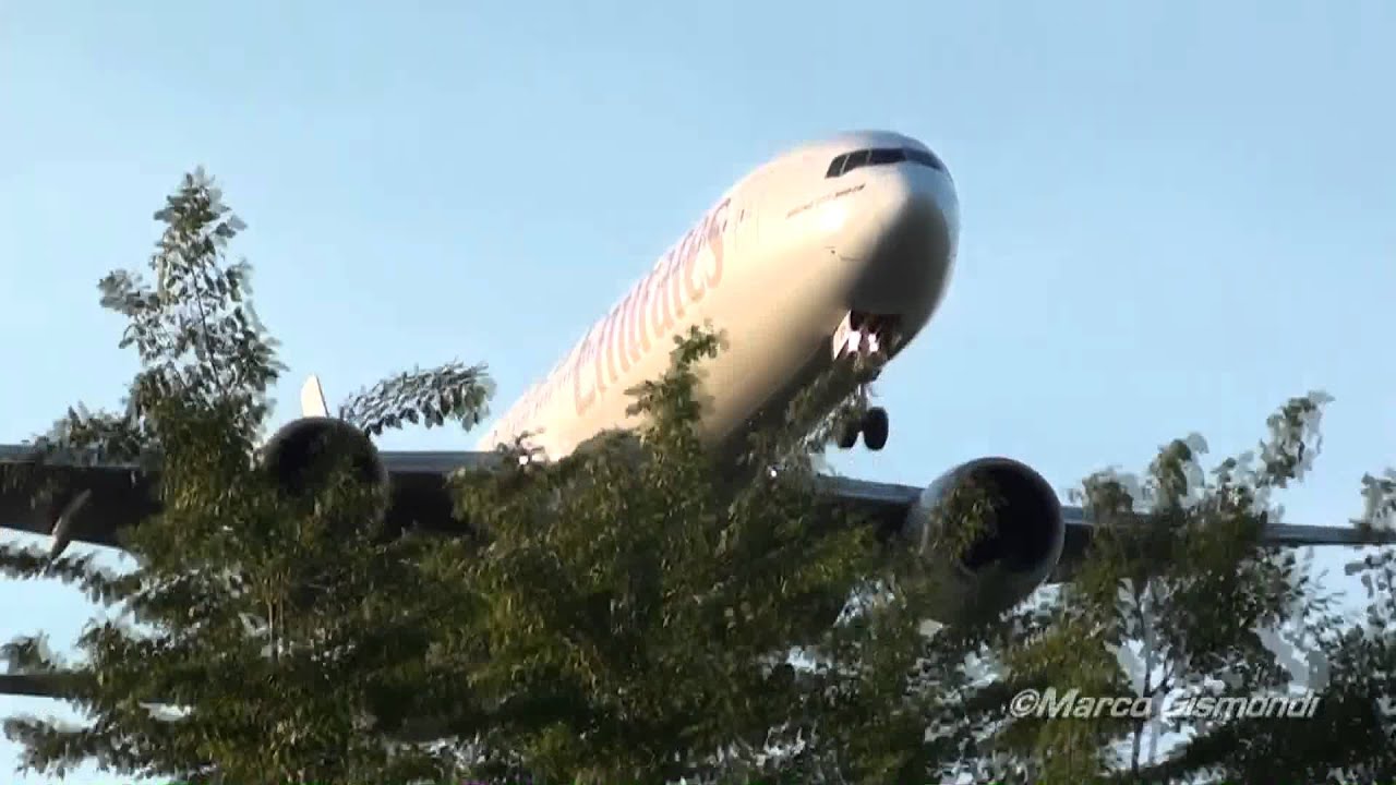 (EK95) Emirates 777-36N(ER) LANDING @ FIUMICINO Airport 16R / HD