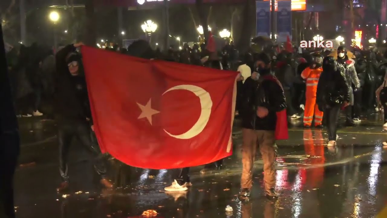 Ekrem İmamoğlu'nun tutuklanmasını protesto edenlere polis müdahalesi | Ankara