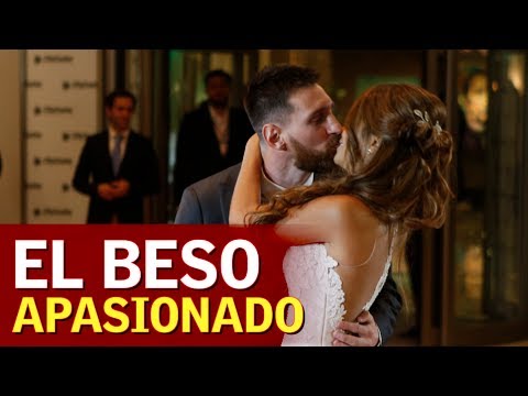 El beso apasionado de Messi y Antonella | Diario AS