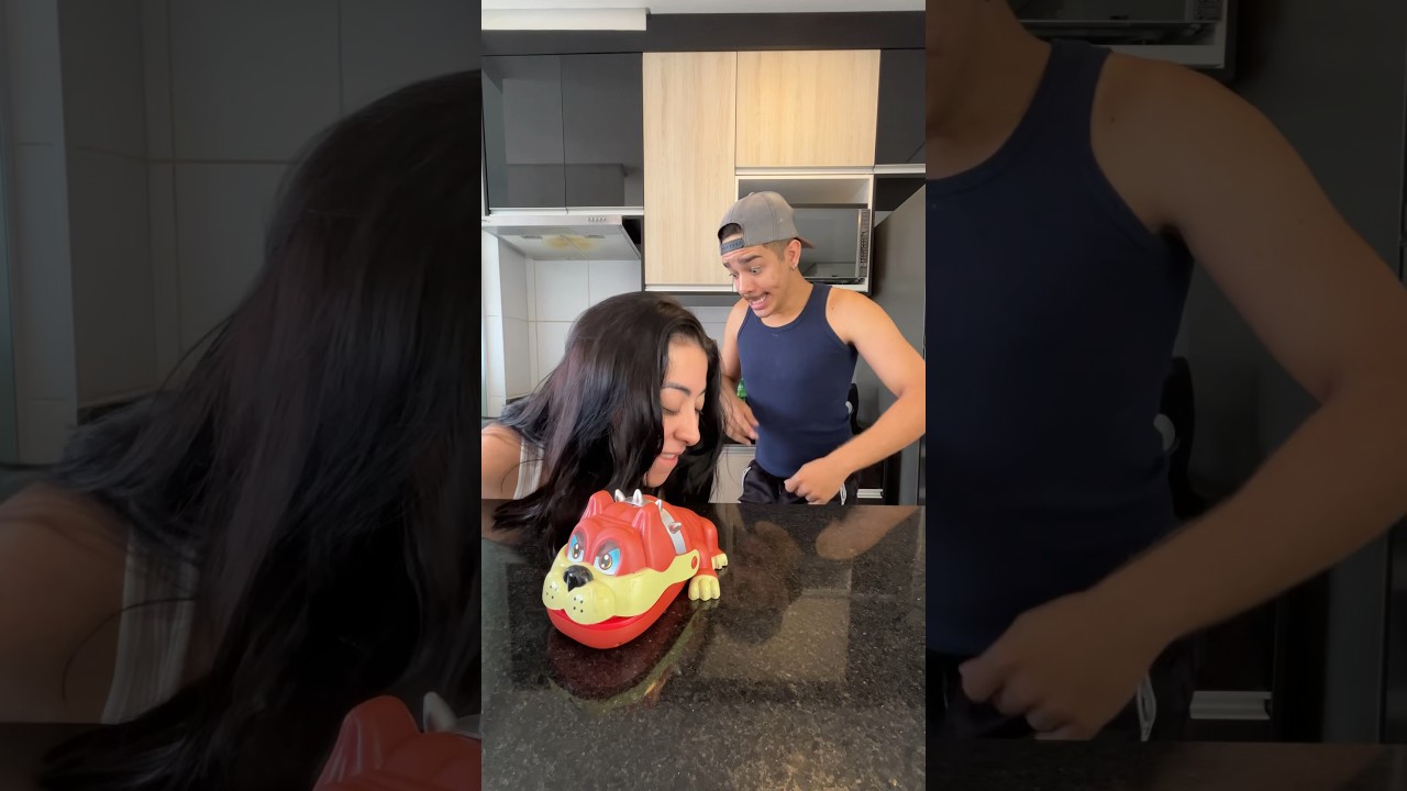 Ela TIROU a. ROUPA!! 😱( vi os melões dela )