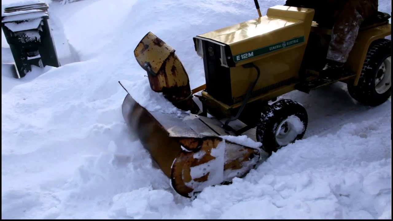Elec-Trak to the rescue - Blizzard of 2011