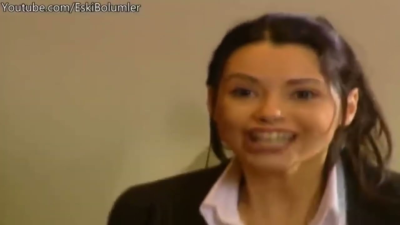 Elif Ali’nin kucağına atlıyor / Kurtlar Vadisi #elif #kurtlarvadisi