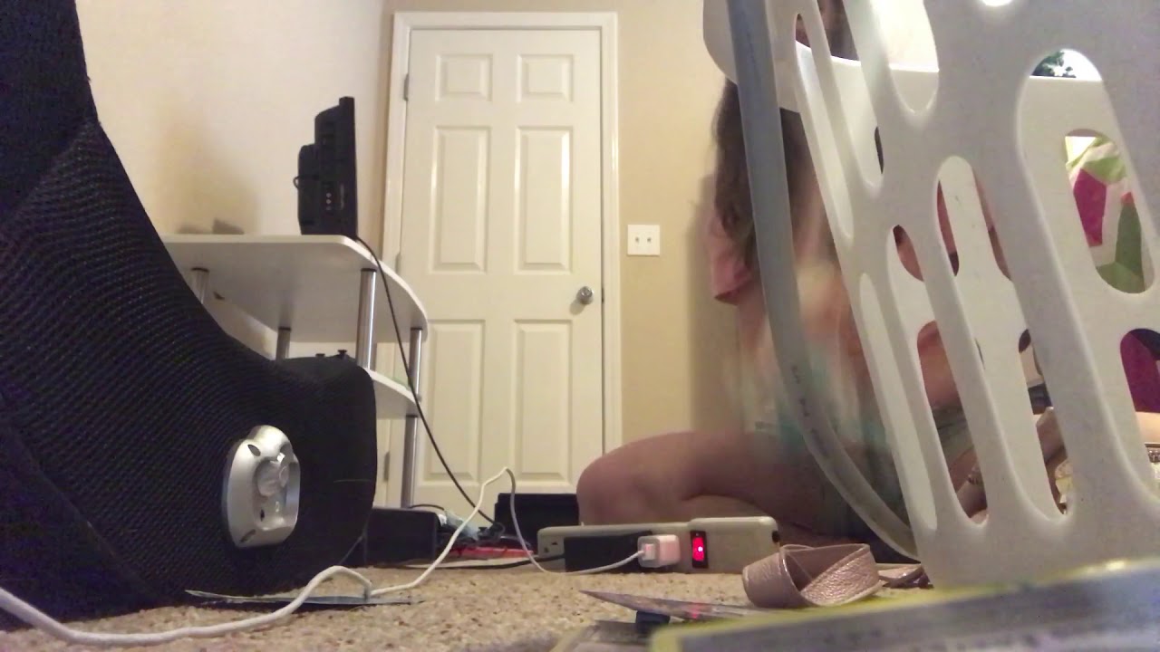 Elsa throws a tantrum because she can’t watch dora