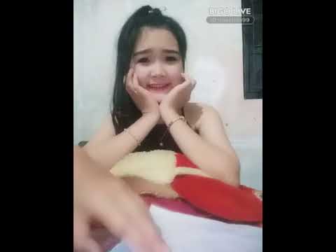 Em học sinh 2k2 bigo live khoe hàng ngây thơ lắm