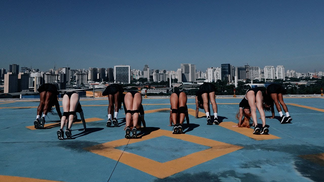 Emilia, Luísa Sonza - bunda 🍑 (Coreografia Oficial)