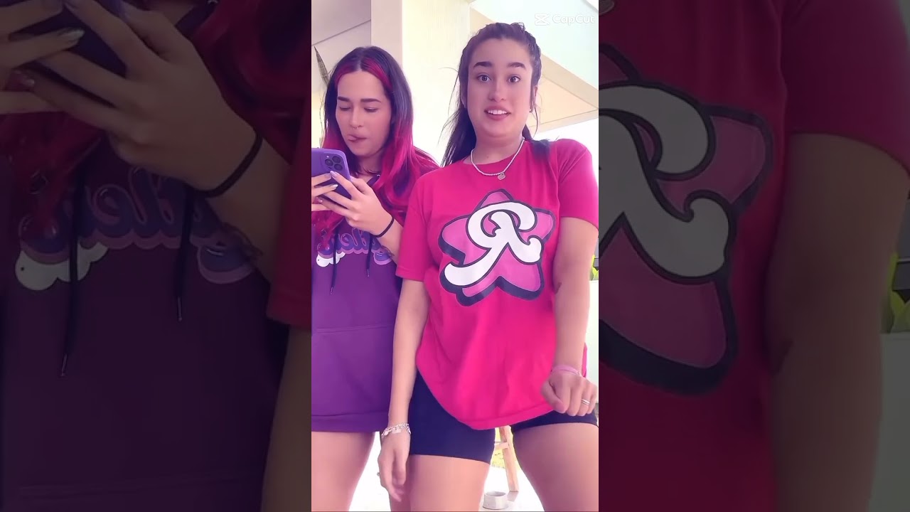 Emily Vick e Ketlen dançando