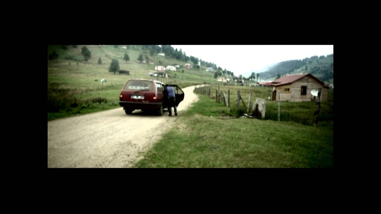 Emine Çilingir - Ayırdılar Anamdan (HD) 2013 Video Klip