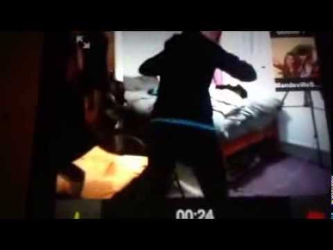 Emma Blackery Twerking on YouNow