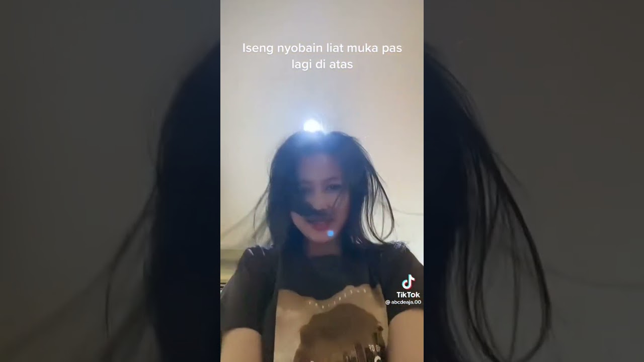 Enakan di atas...... 🤣