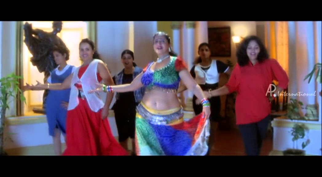 Ennamma Kannu - Naanoru Pombala Song