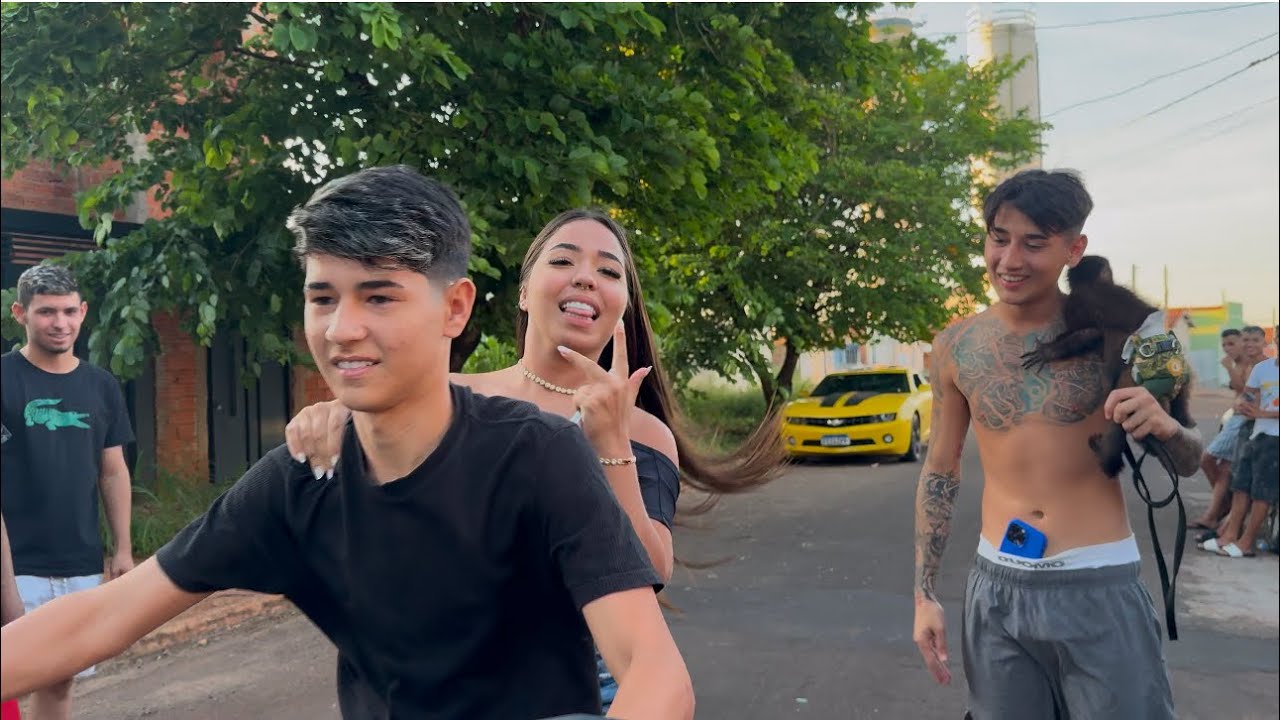 ENZO LEVOU A JHESSY NA GARUPA / PEDICINO SURTOU !!