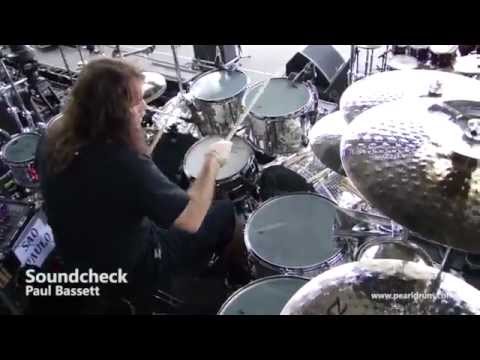 Eric Singer drum kit - soundcheck KISS Tour