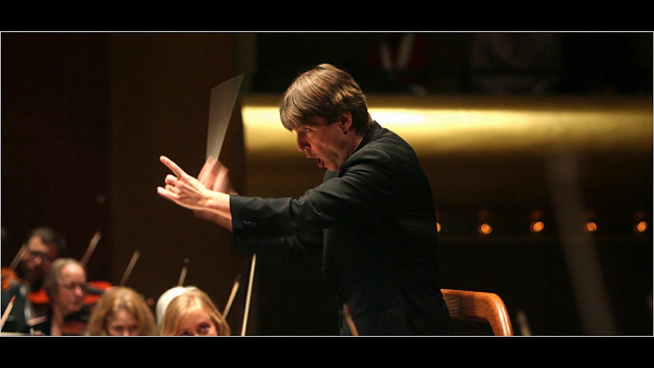 Esa-Pekka Salonen on communication with the orchestra